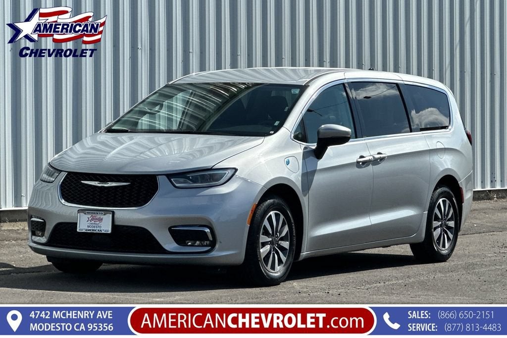 2023 Chrysler Pacifica Hybrid Touring L