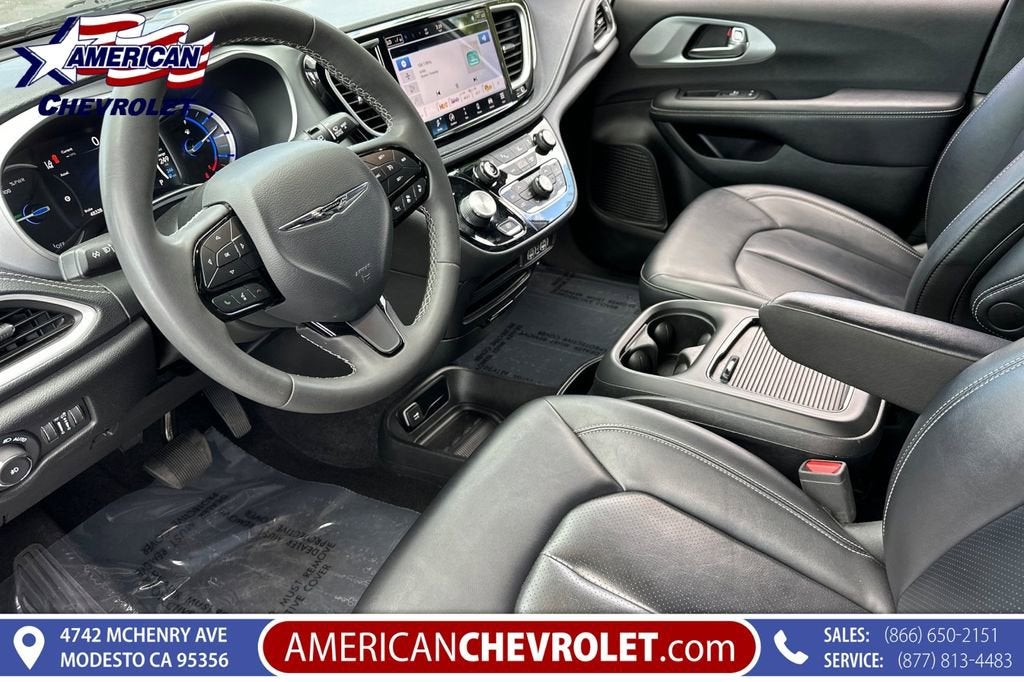 2024 Chrysler Pacifica Hybrid S Appearance Pkg
