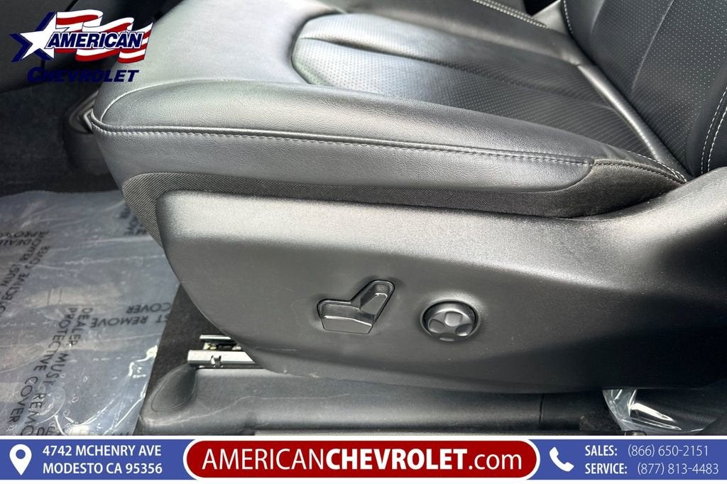 2024 Chrysler Pacifica Hybrid S Appearance Pkg
