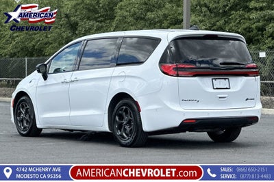 2024 Chrysler Pacifica Hybrid S Appearance Pkg