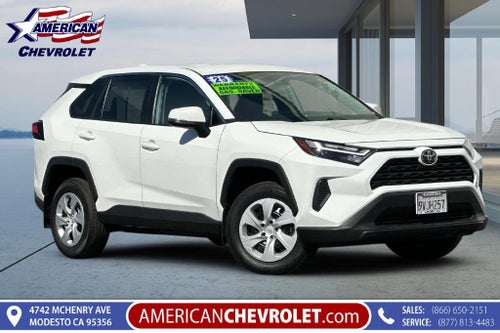2025 Toyota RAV4 LE