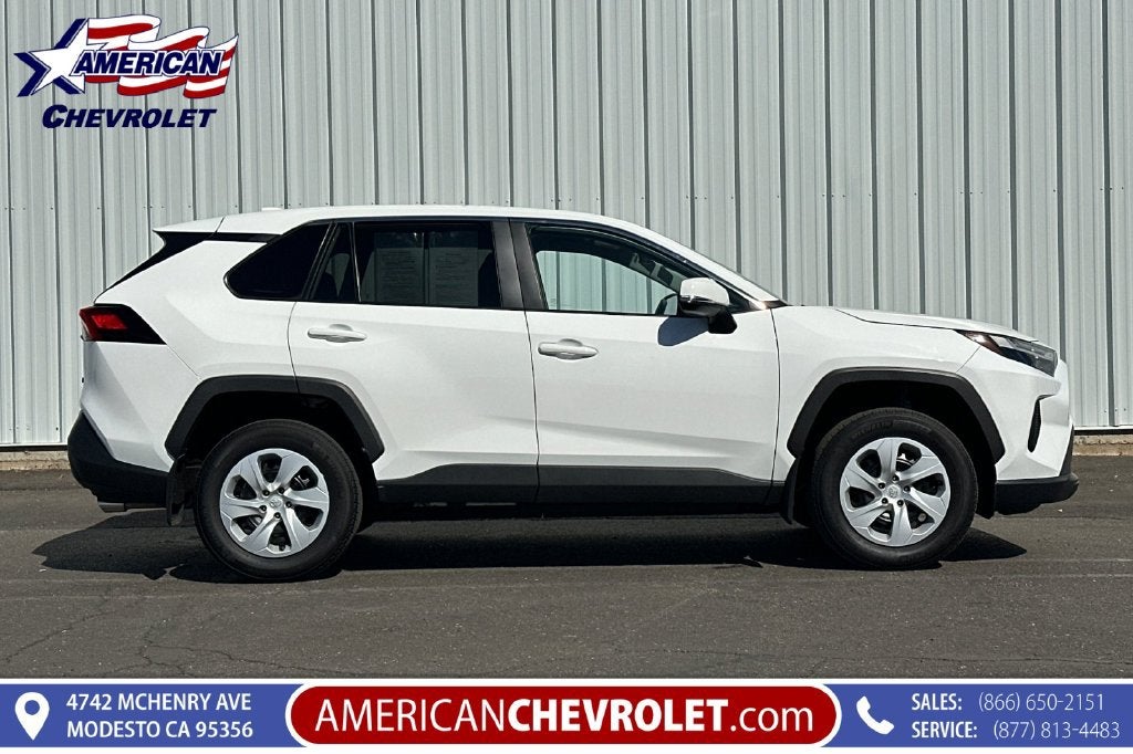 2025 Toyota RAV4 LE