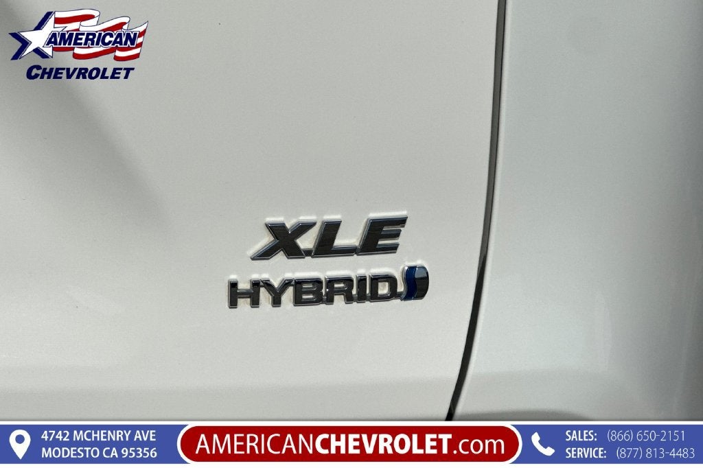 2022 Toyota RAV4 Hybrid XLE