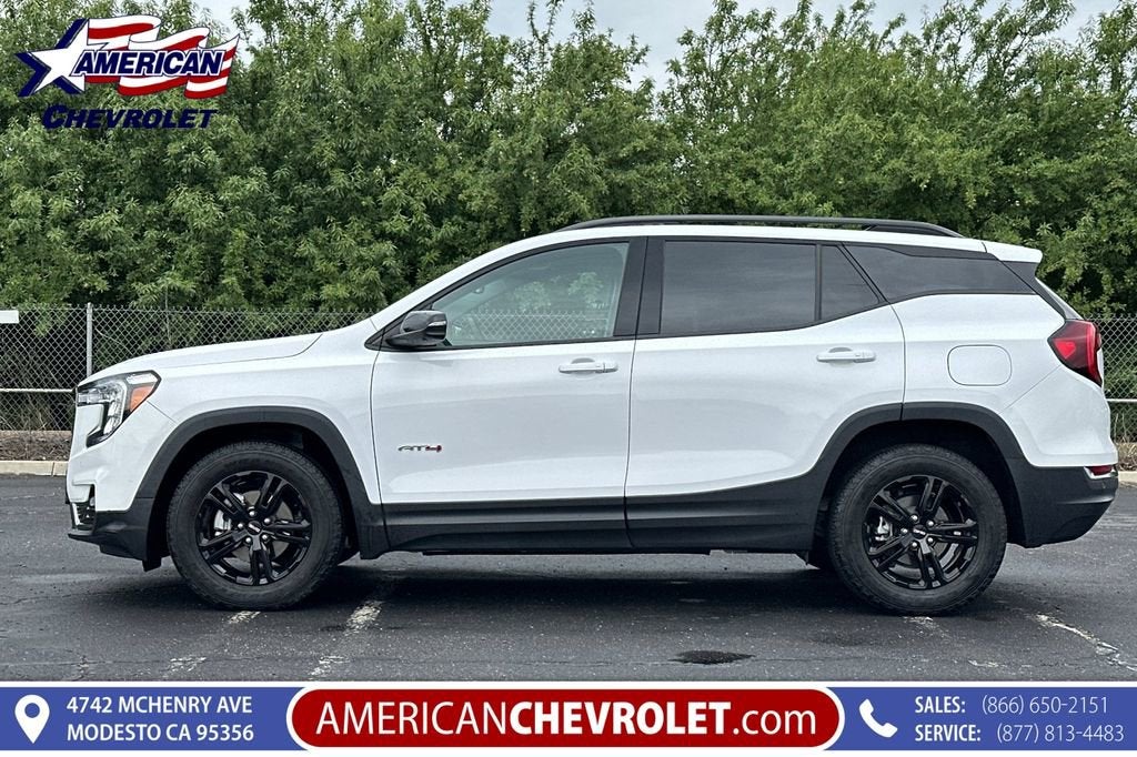 2024 GMC Terrain AT4