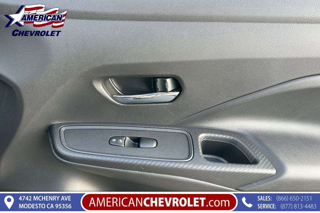 2025 Nissan Versa SV