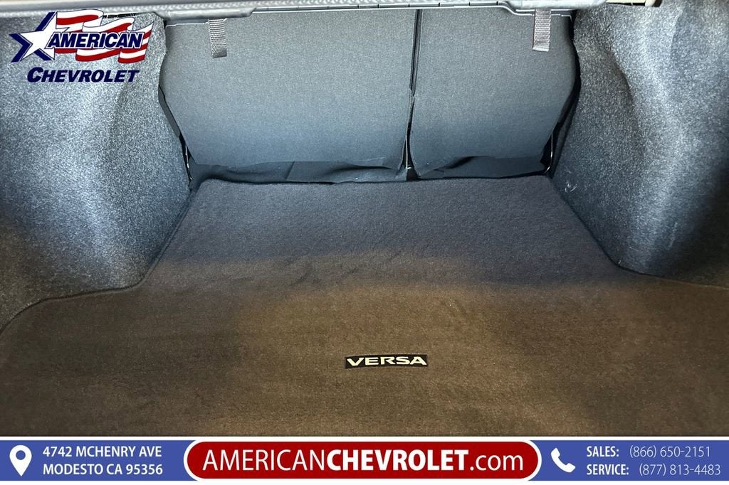 2025 Nissan Versa SR