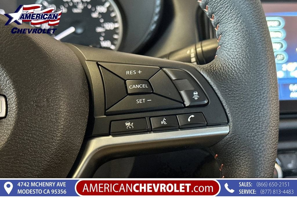 2025 Nissan Versa SR