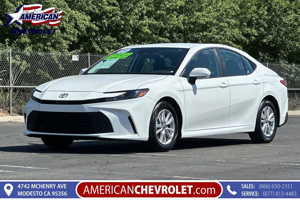 2025 Toyota Camry LE