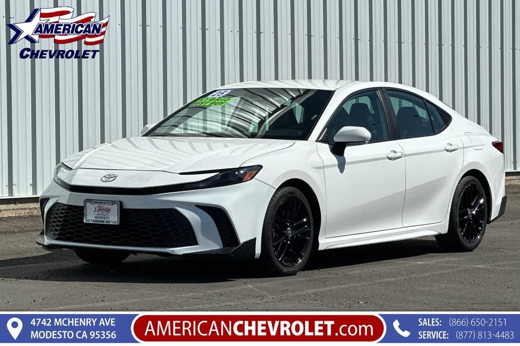 2025 Toyota Camry LE