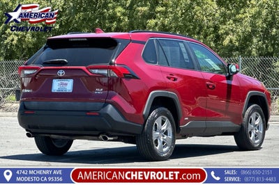 2025 Toyota RAV4 Hybrid XLE