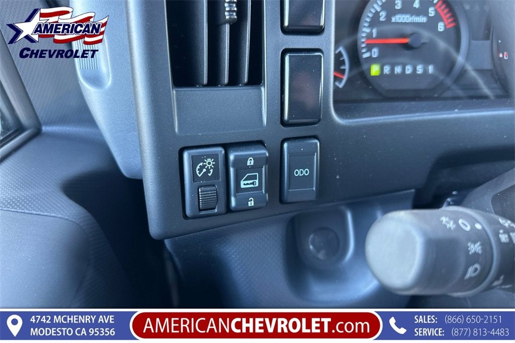 2025 Chevrolet Low Cab Forward 4500 Base