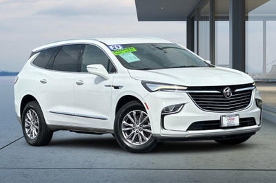2023 Buick Enclave Essence