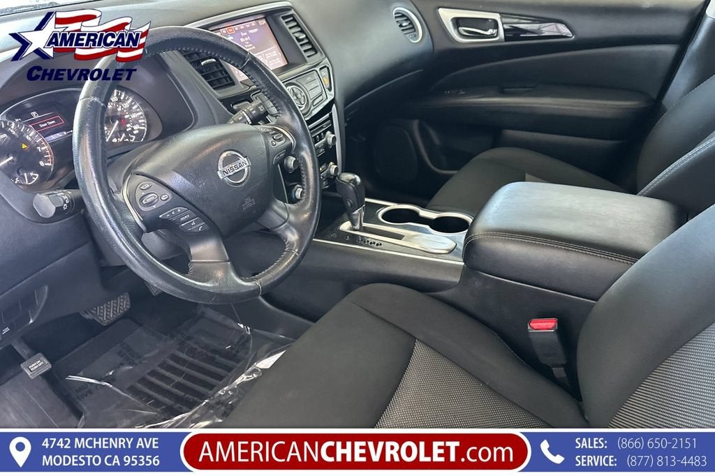 2019 Nissan Pathfinder SV