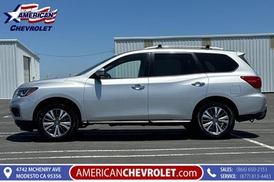 2019 Nissan Pathfinder SV