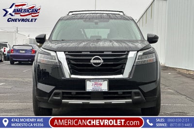 2024 Nissan Pathfinder SL
