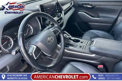 2022 Toyota Highlander XLE