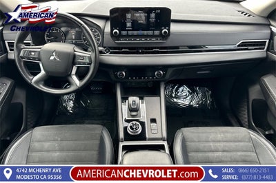 2024 Mitsubishi Outlander SE