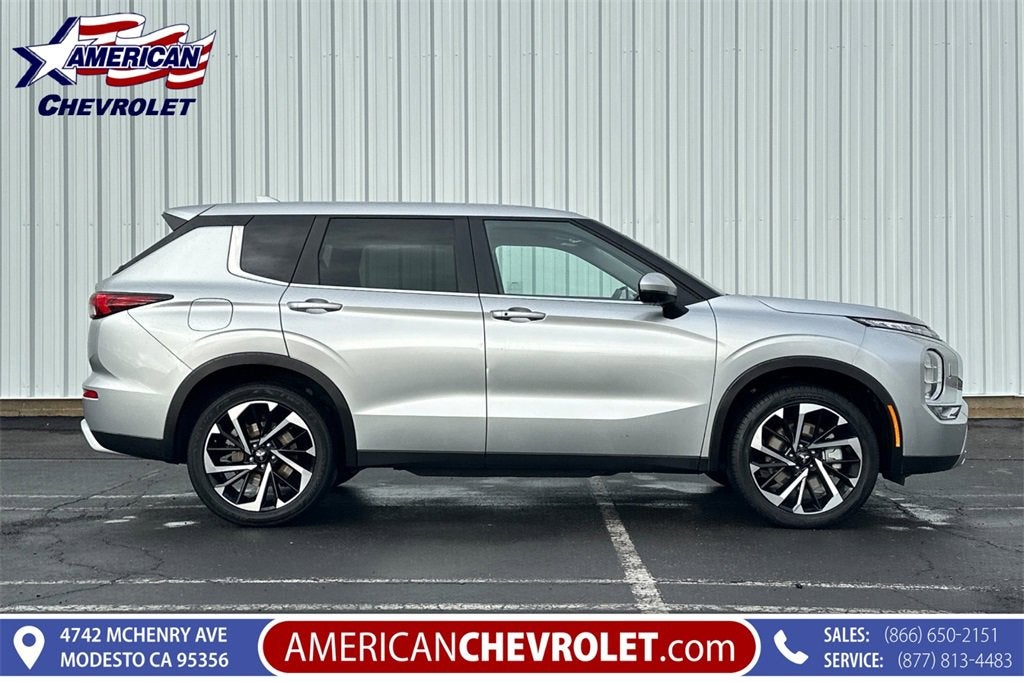 2024 Mitsubishi Outlander SE