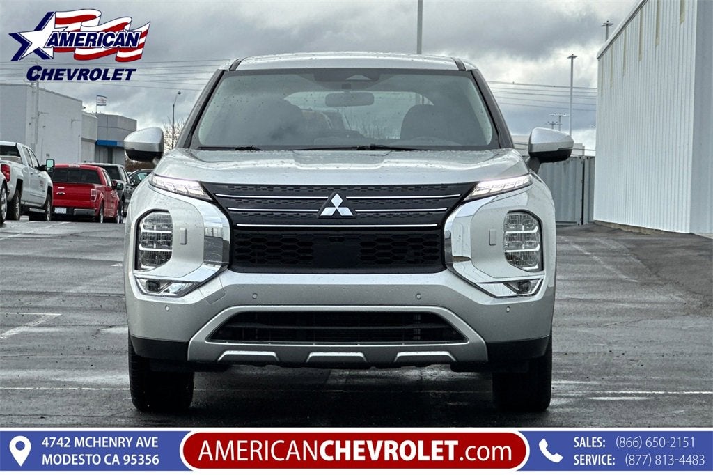 2024 Mitsubishi Outlander SE