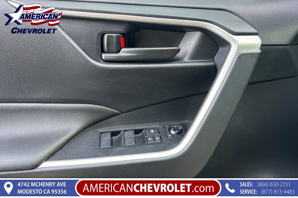 2025 Toyota RAV4 Hybrid LE