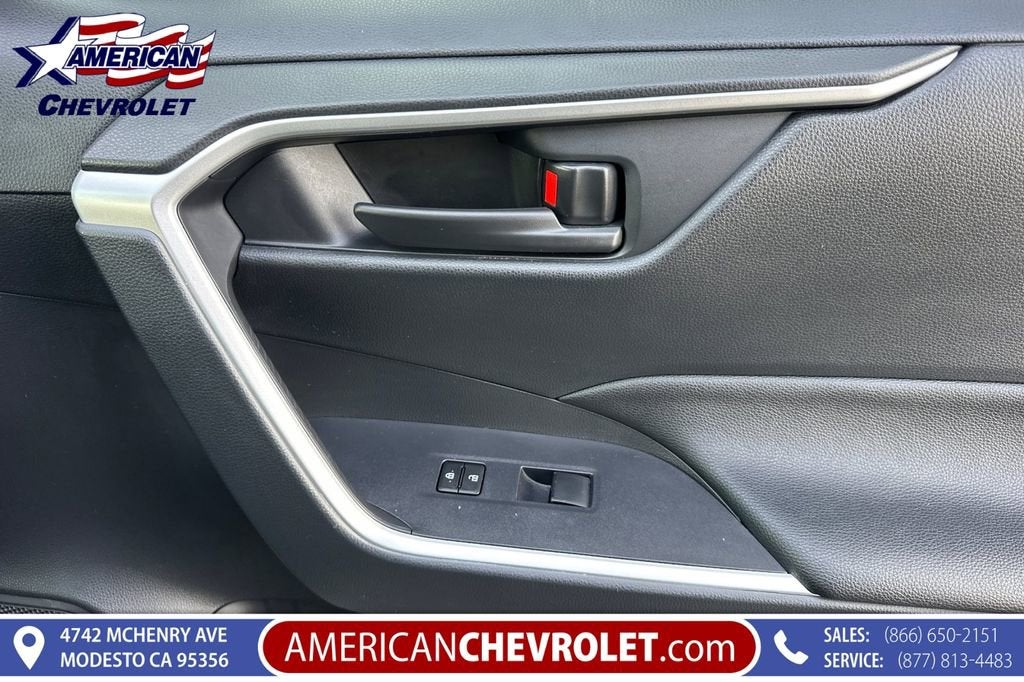 2025 Toyota RAV4 Hybrid LE