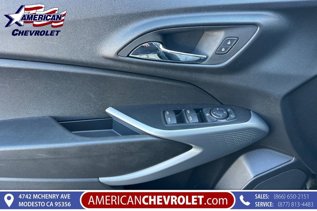 2025 Chevrolet Trax LS