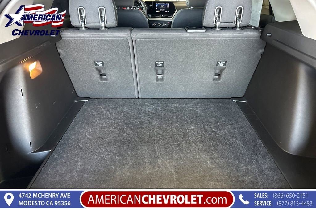 2025 Chevrolet Trax LS