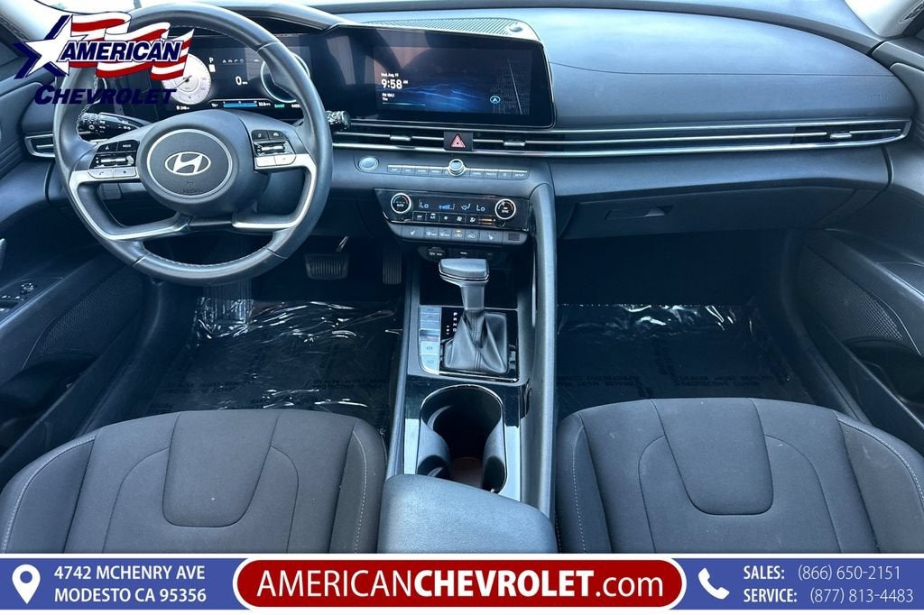 2025 Hyundai Elantra SEL Convenience