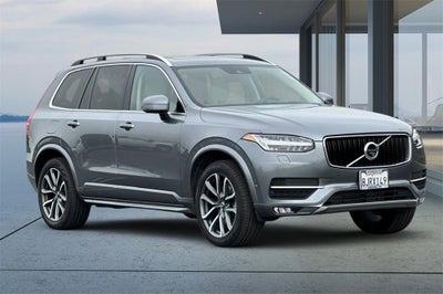 2019 Volvo XC90 Momentum
