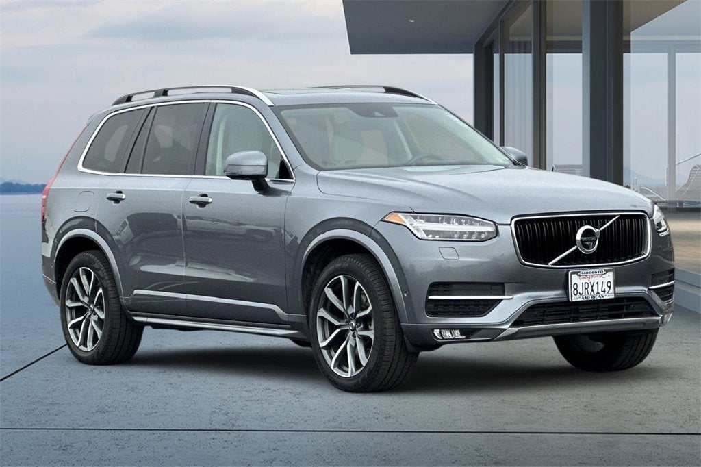 2019 Volvo XC90 Momentum