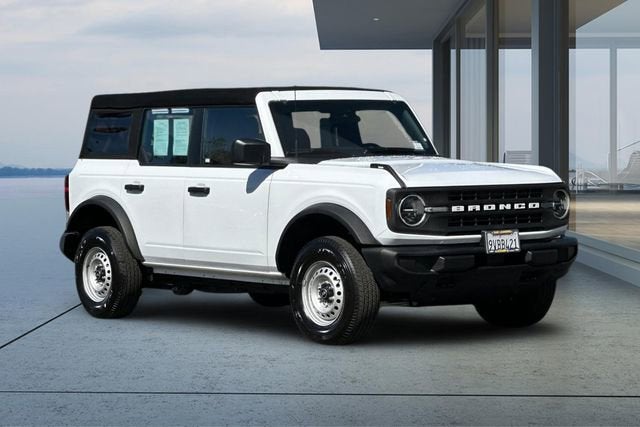 2025 Ford Bronco Base