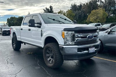 2017 Ford Super Duty F-250 SRW Lariat