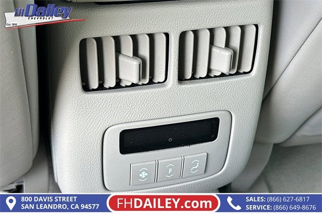 2008 Cadillac DTS w/1SD