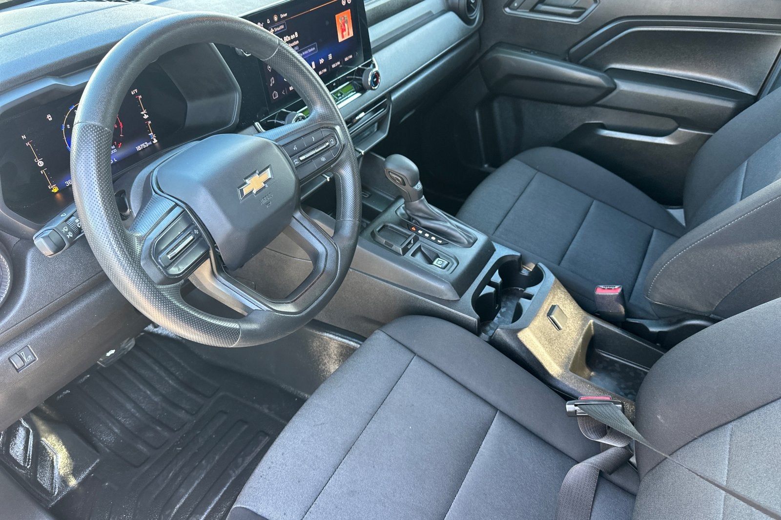 2023 Chevrolet Colorado WT