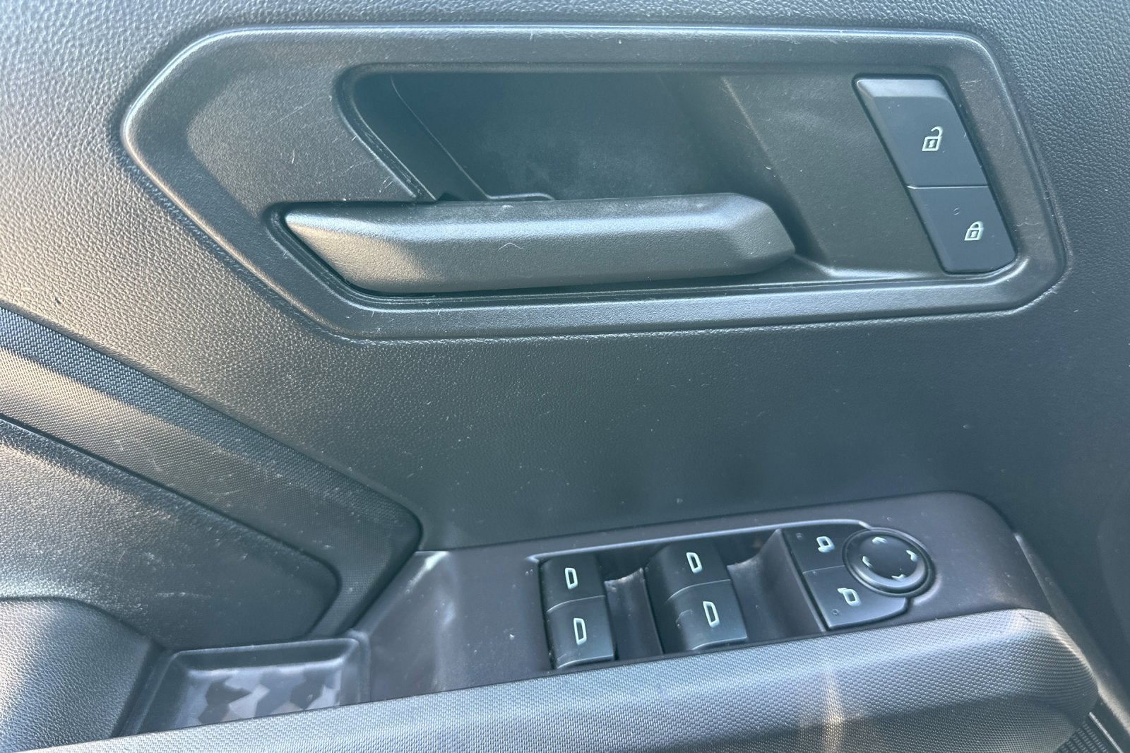 2023 Chevrolet Colorado WT