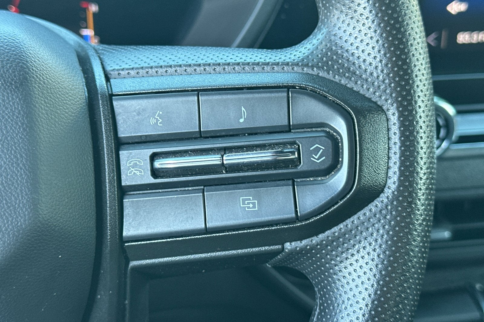 2023 Chevrolet Colorado WT