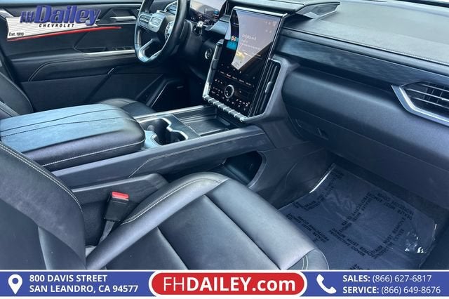 2024 GMC Acadia Elevation