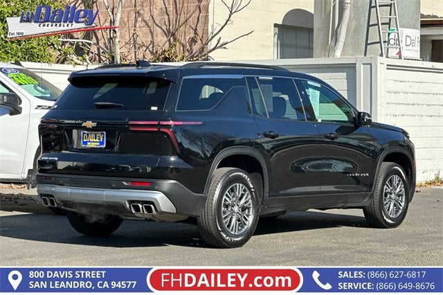 2025 Chevrolet Traverse LT