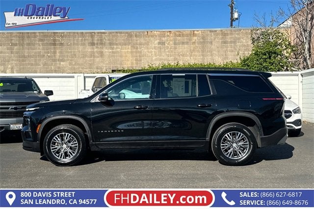2025 Chevrolet Traverse LT