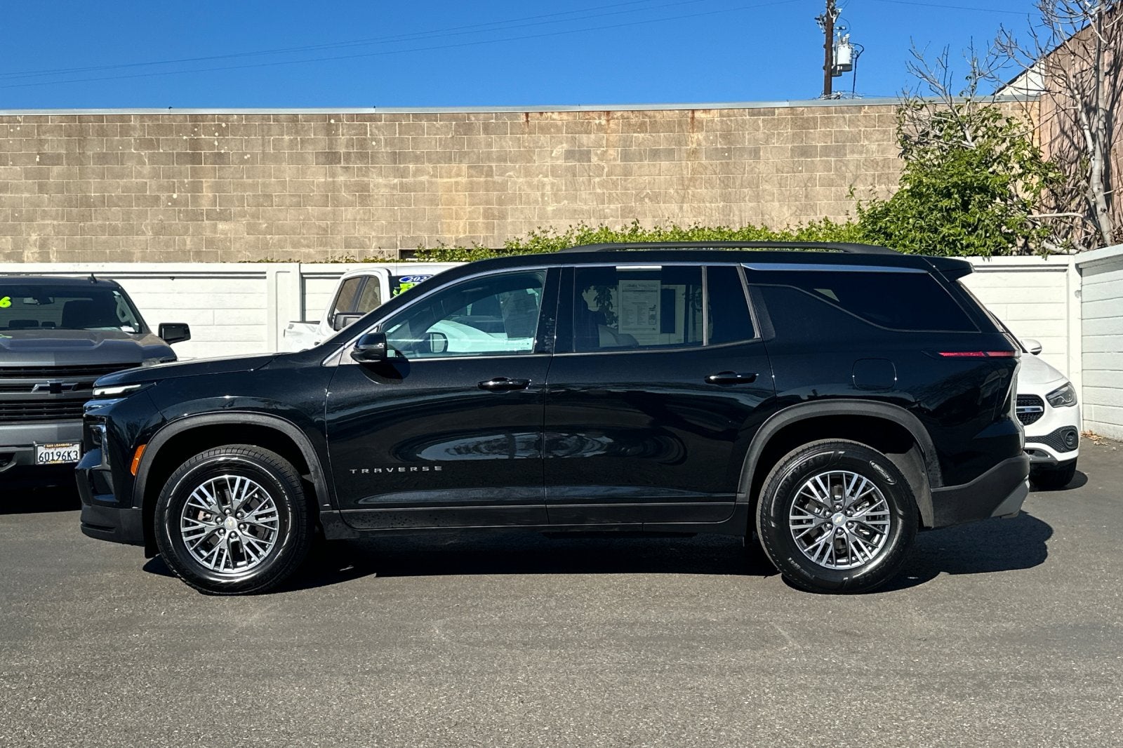 2025 Chevrolet Traverse LT