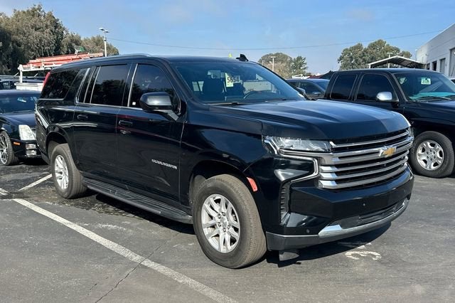 2023 Chevrolet Suburban LT