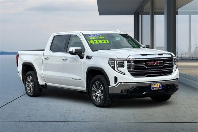 2025 GMC Sierra 1500 SLT