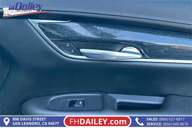 2022 Cadillac XT5 Premium Luxury