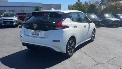 2021 Nissan LEAF SV