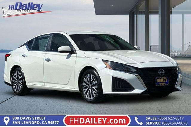 2023 Nissan Altima 2.5 SV