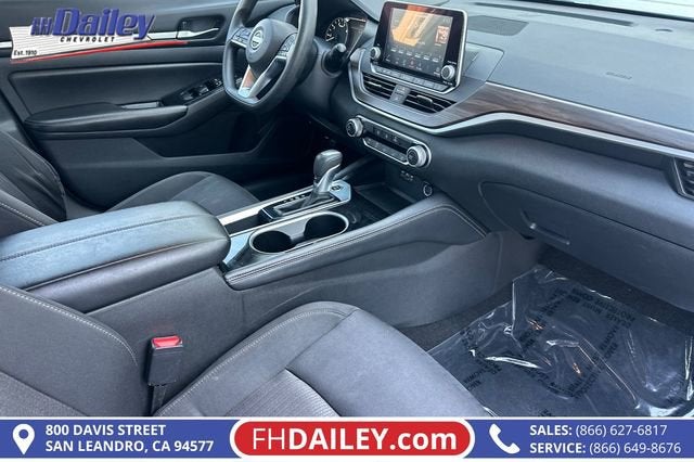 2023 Nissan Altima 2.5 SV