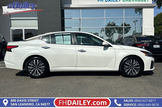 2023 Nissan Altima 2.5 SV