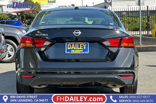 2025 Nissan Altima SV