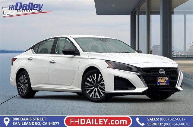 2025 Nissan Altima SV