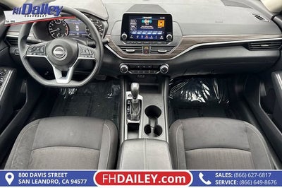 2025 Nissan Altima SV